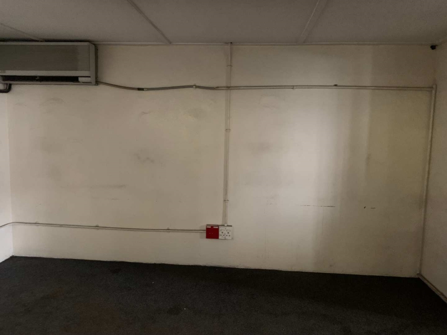 To Let commercial Property for Rent in Paarden Eiland Western Cape
